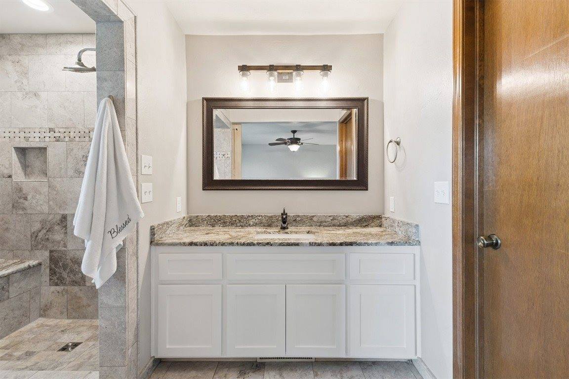 713 Rolling Hills Terrace, Edmond, OK 73012