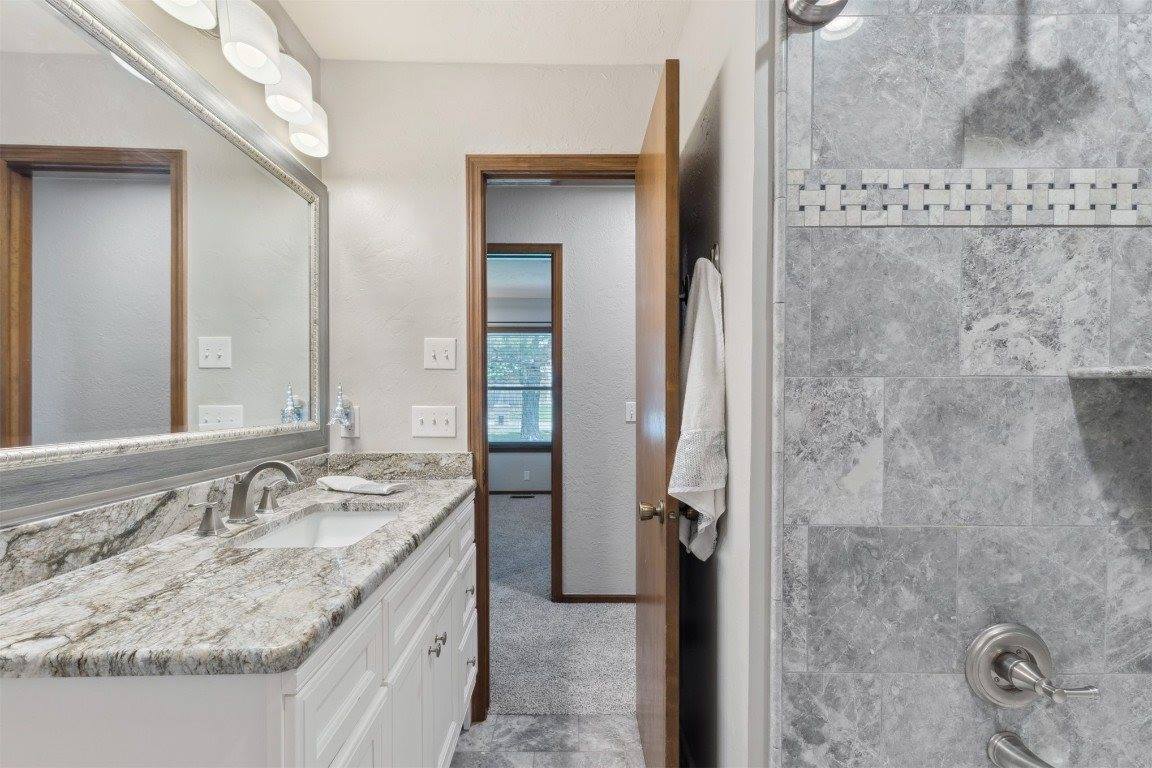 713 Rolling Hills Terrace, Edmond, OK 73012