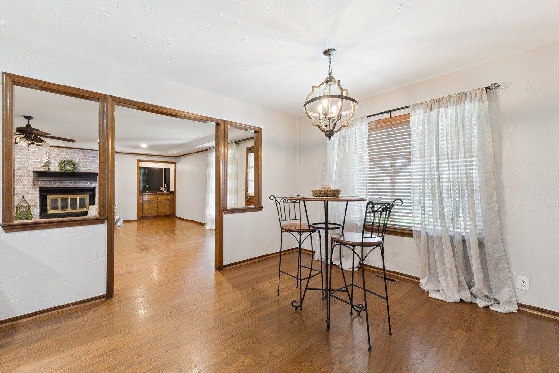 713 Rolling Hills Terrace, Edmond, OK 73012