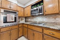 713 Rolling Hills Terrace, Edmond, OK 73012