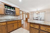 713 Rolling Hills Terrace, Edmond, OK 73012