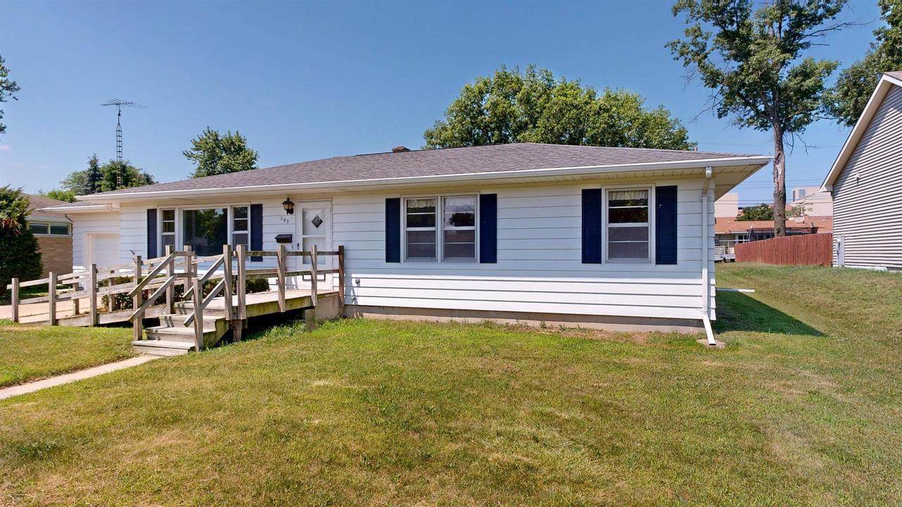 303 Memorial Drive, Fort Atkinson, WI 53538