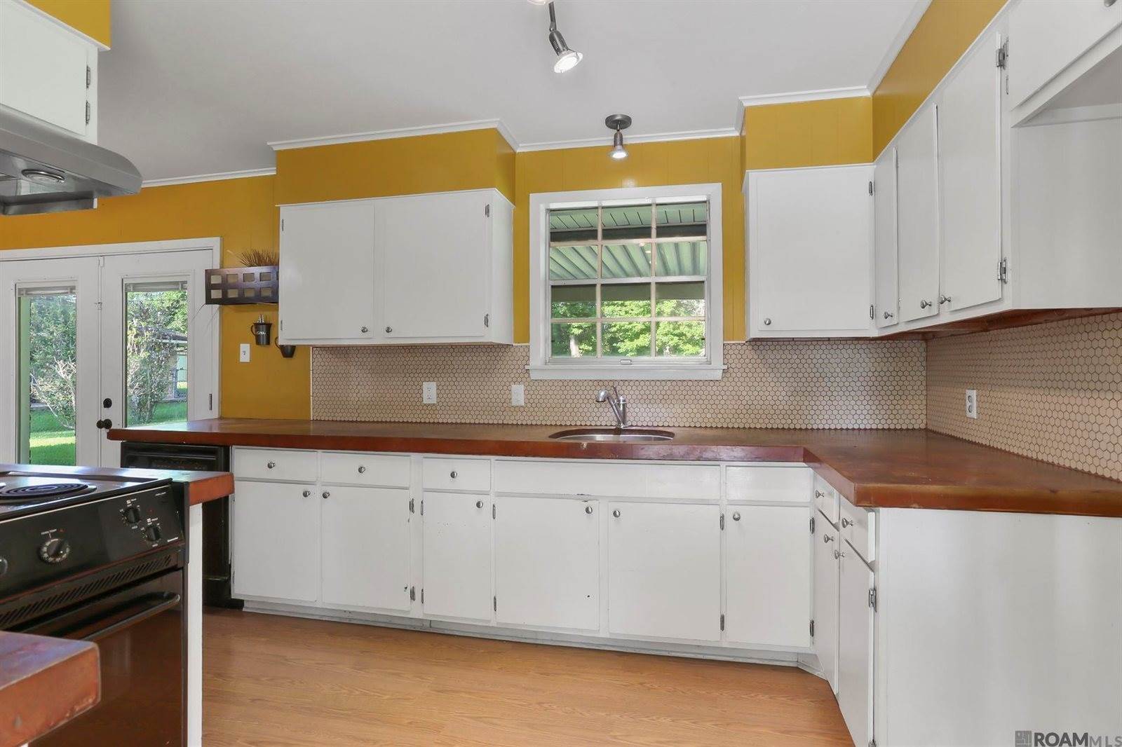 10196 Oliphant Rd, Baton Rouge, LA 70809