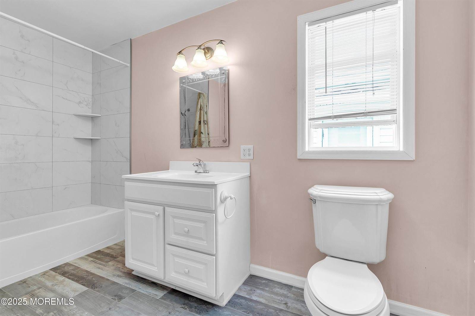 27 1/2 Atlantic Avenue, Bradley Beach, NJ 07720