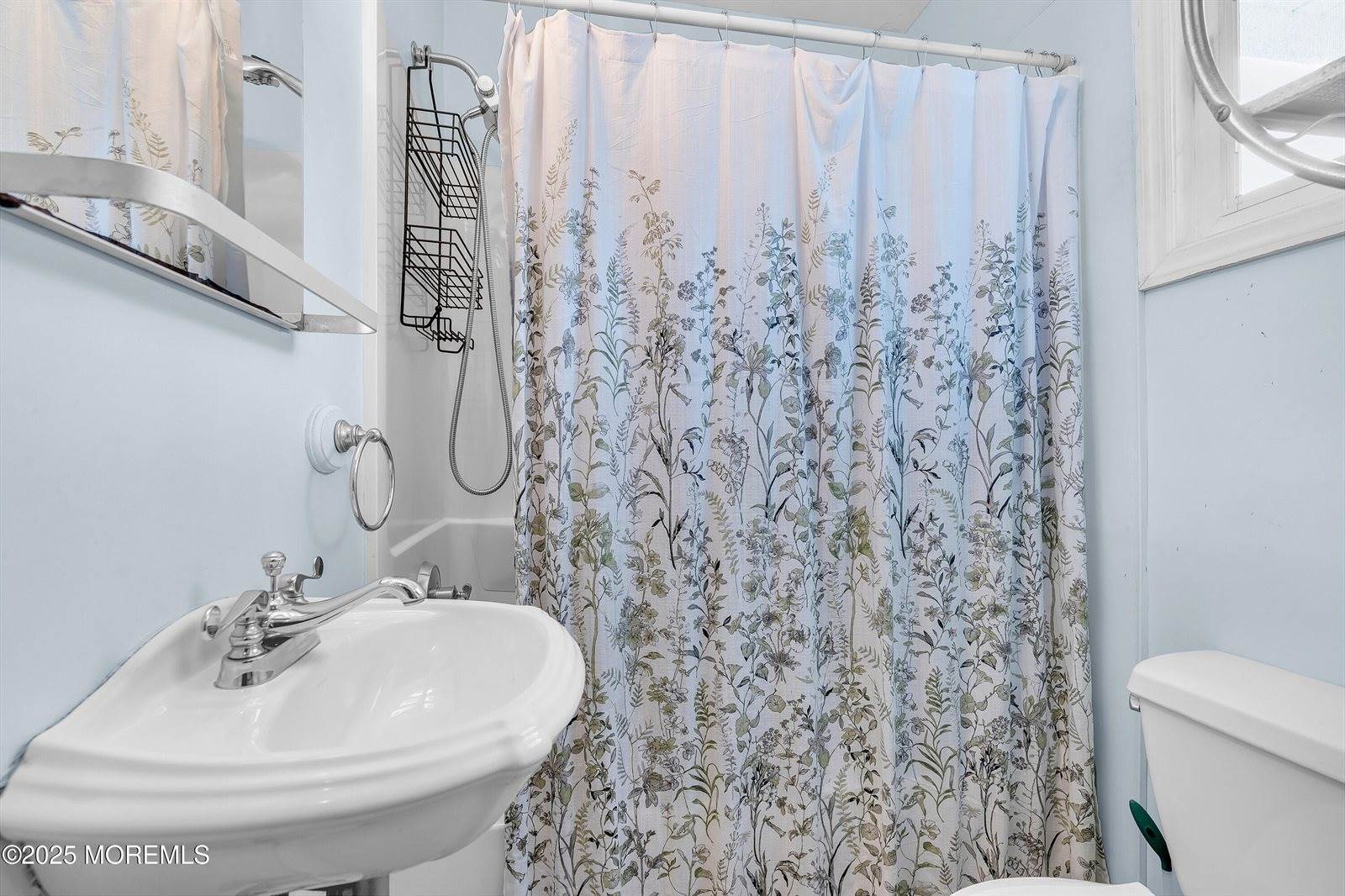 27 1/2 Atlantic Avenue, Bradley Beach, NJ 07720