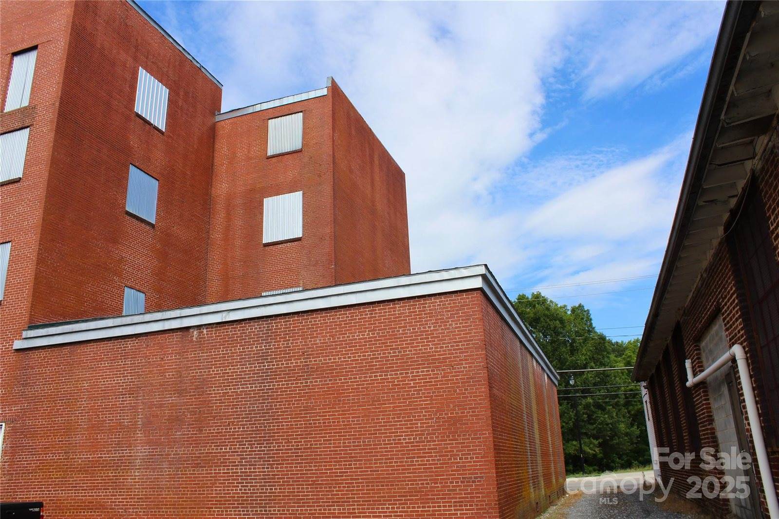 526 8th Street NE, #2, Hickory, NC 28601