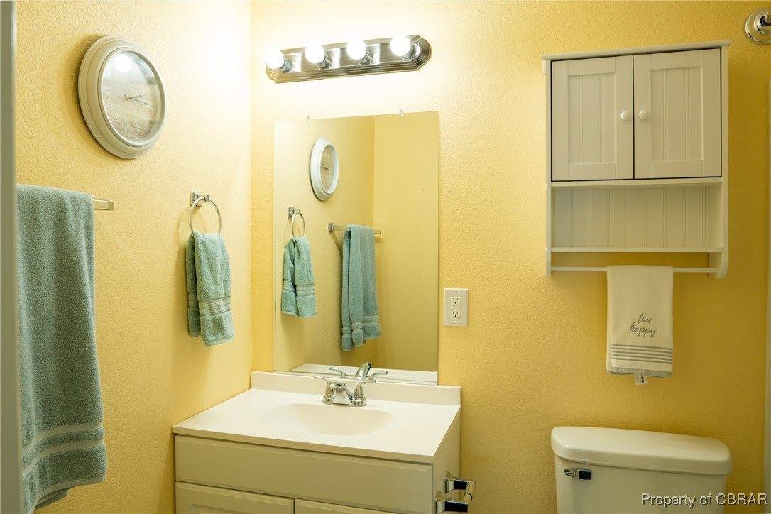 70 Oak Drive, Middlesex County, VA 23071