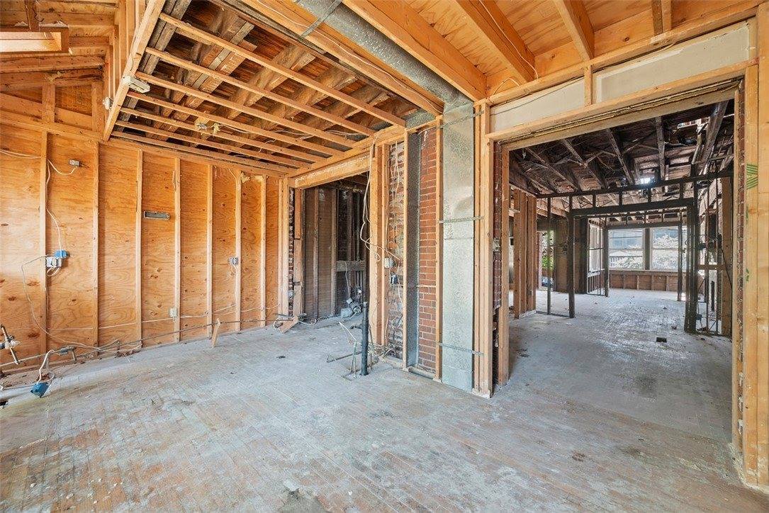 5705 Melvin St, Squirrel Hill, PA 15217