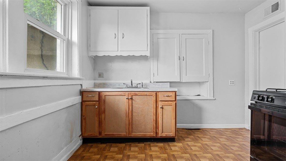 5734 Verona Rd, Verona, PA 15147