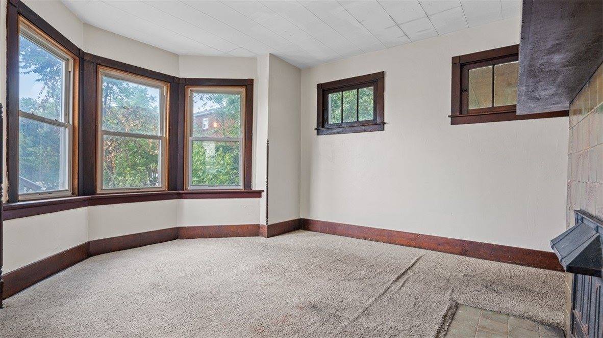 5734 Verona Rd, Verona, PA 15147