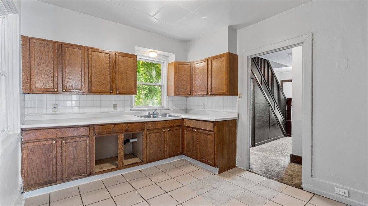 5734 Verona Rd, Verona, PA 15147