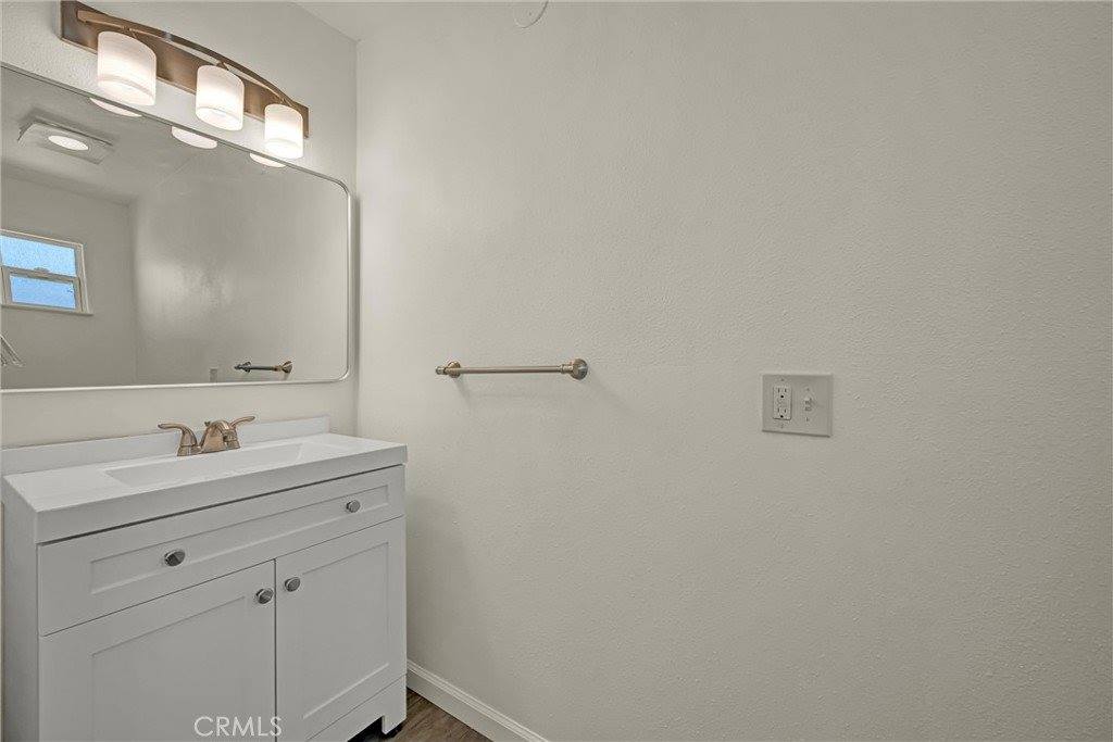 12773 Island Circle, Clearlake Oaks, CA 95423