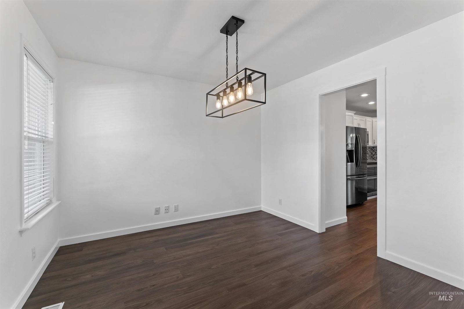 2046 E Mackay Dr, Meridian, ID 83642