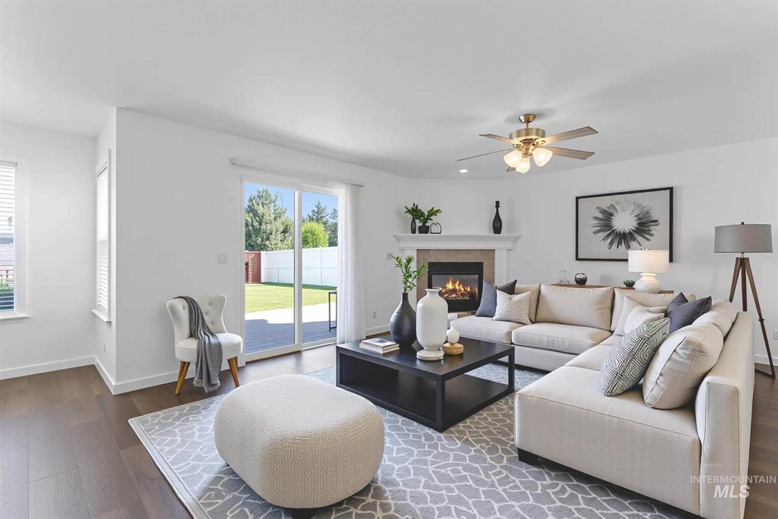 2046 E Mackay Dr, Meridian, ID 83642