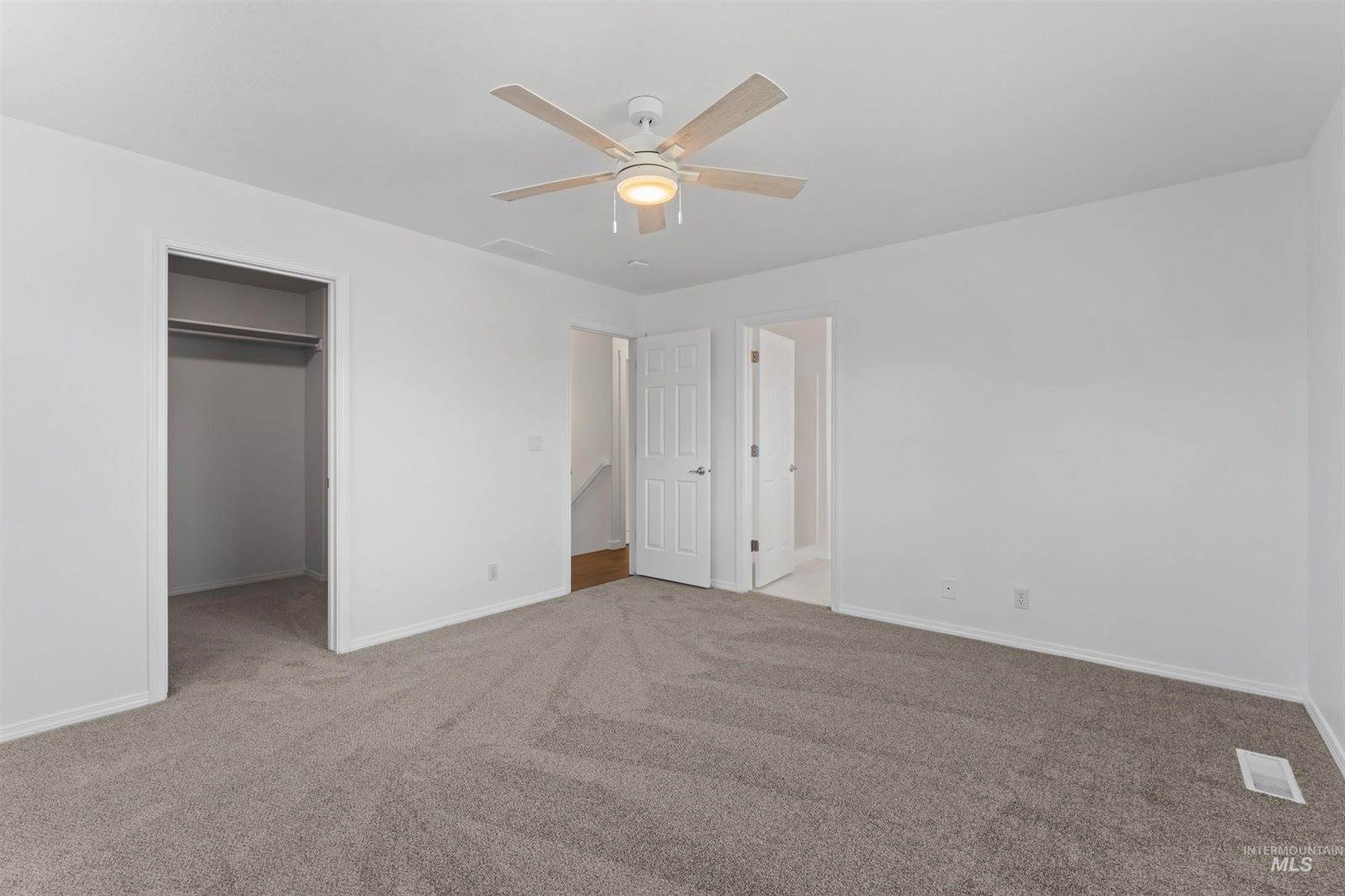 2046 E Mackay Dr, Meridian, ID 83642