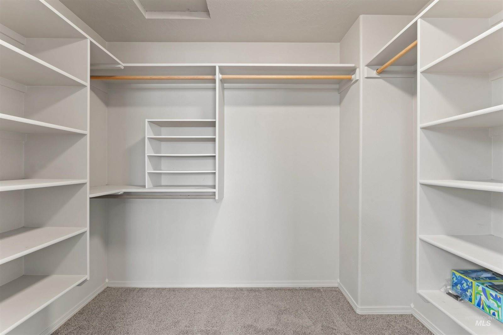 2046 E Mackay Dr, Meridian, ID 83642