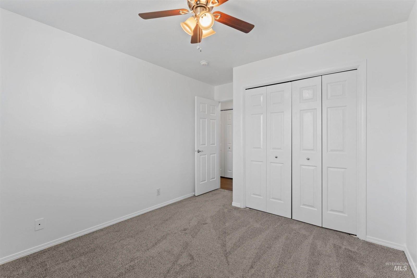 2046 E Mackay Dr, Meridian, ID 83642