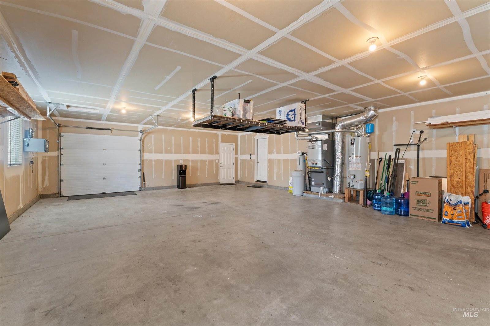 2046 E Mackay Dr, Meridian, ID 83642