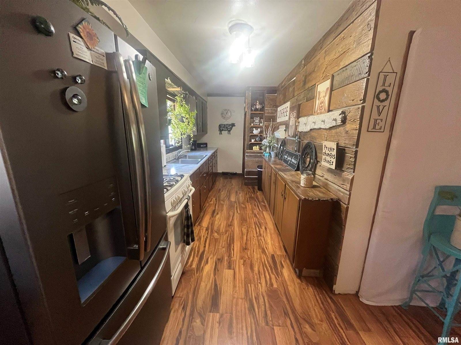 1605 14TH Avenue, Rock Falls, IL 61071