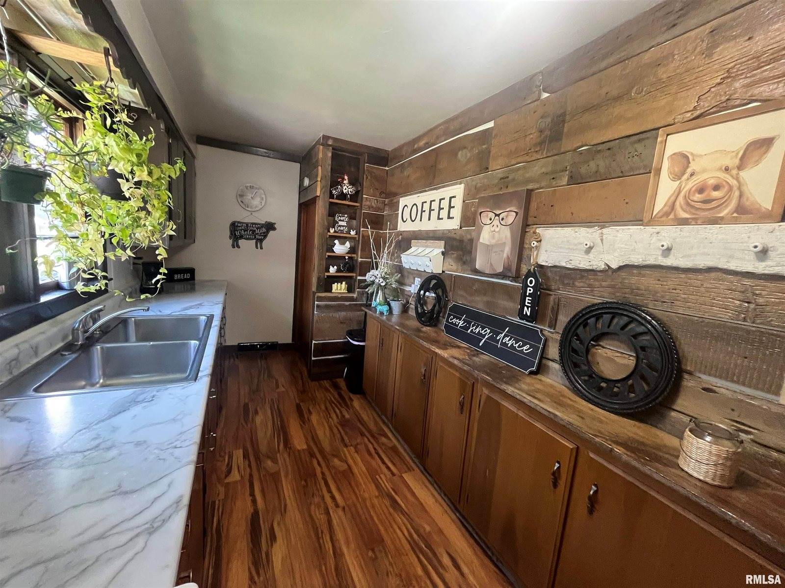 1605 14TH Avenue, Rock Falls, IL 61071