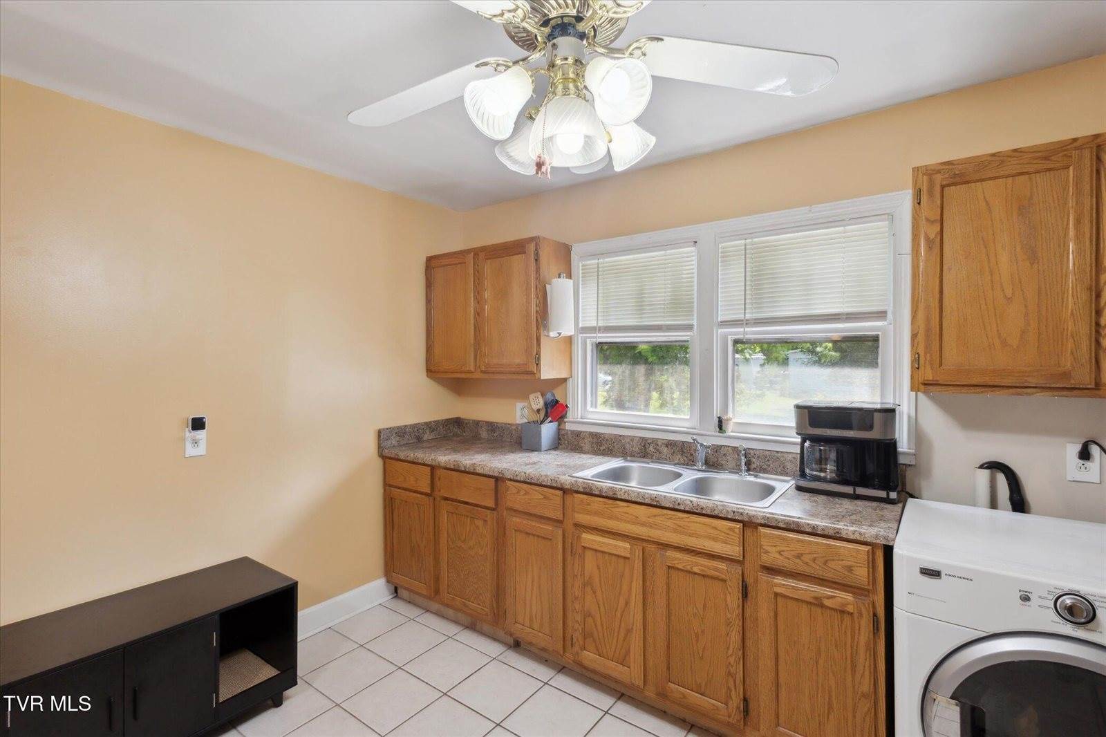 141 Oscar Banks Road, Johnson City, TN 37601