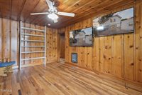 141 Oscar Banks Road, Johnson City, TN 37601