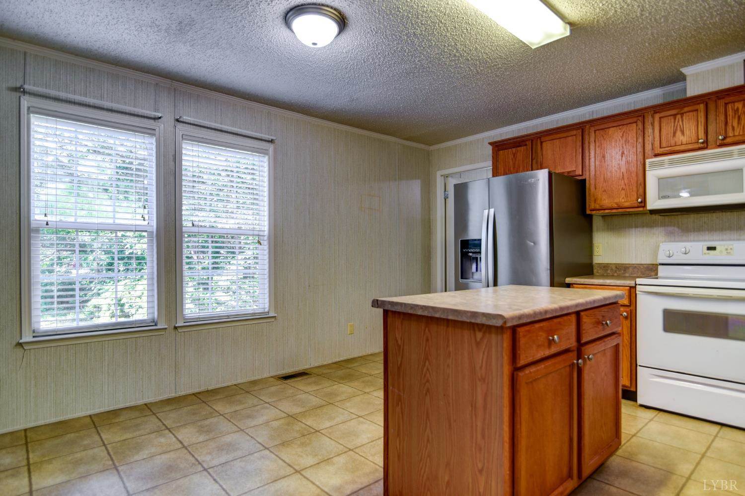 6304 Wards Road, Rustburg, VA 24588