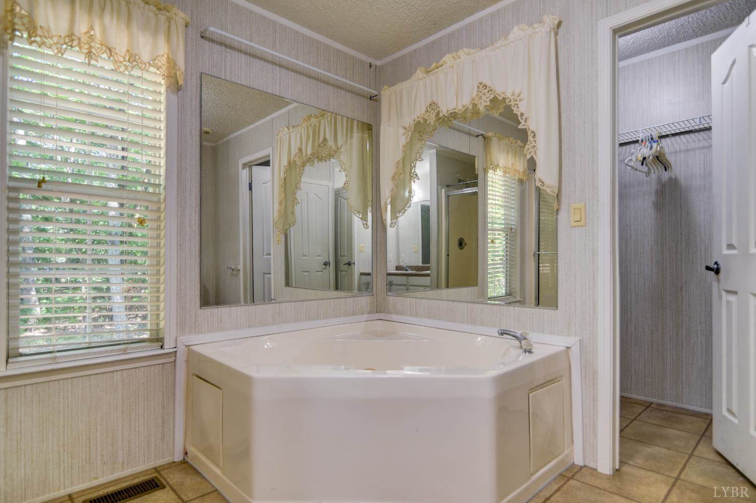 6304 Wards Road, Rustburg, VA 24588