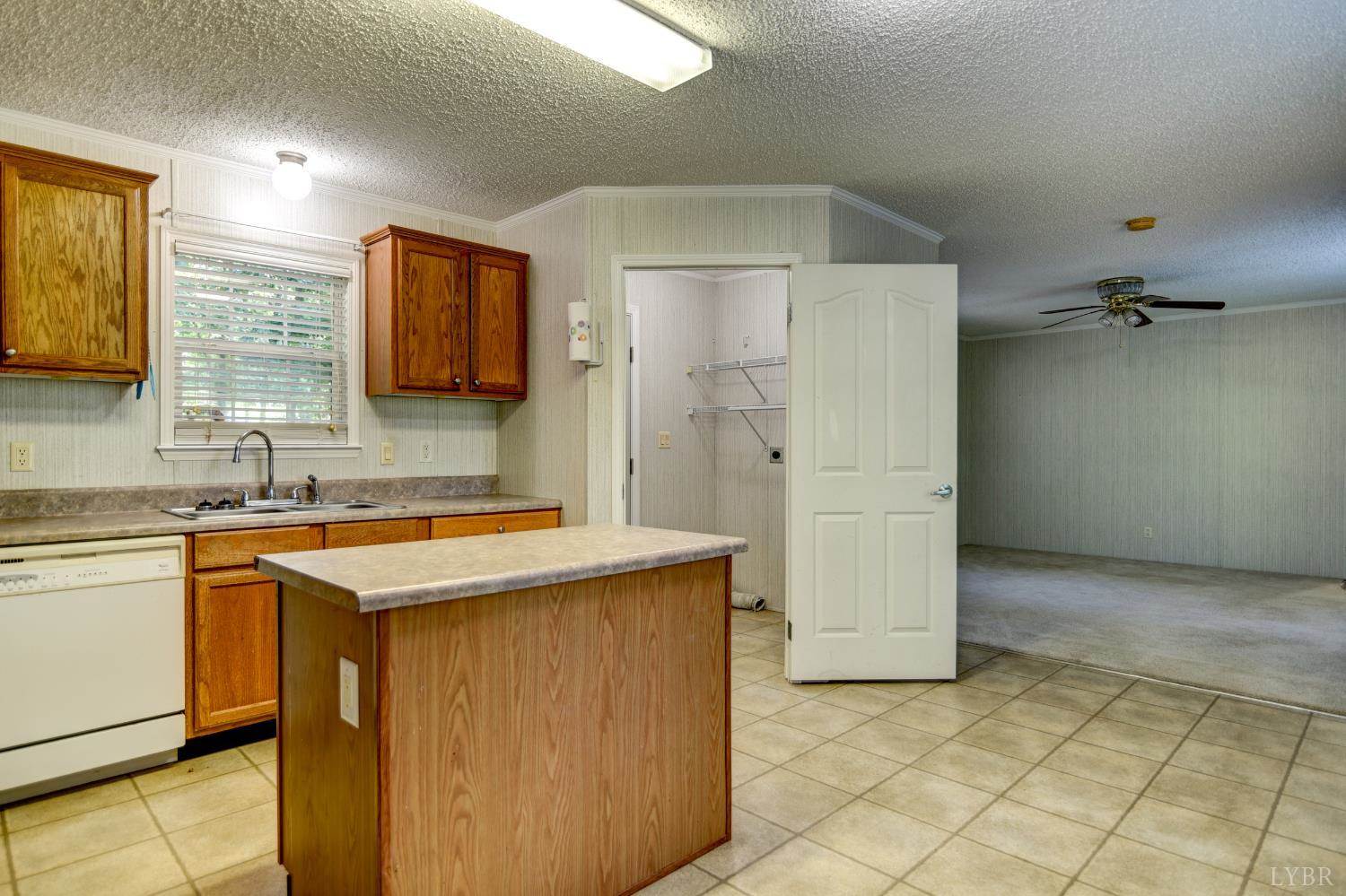 6304 Wards Road, Rustburg, VA 24588