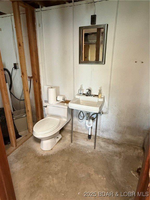 3336 Lick Creek Road, Edwards, MO 65326