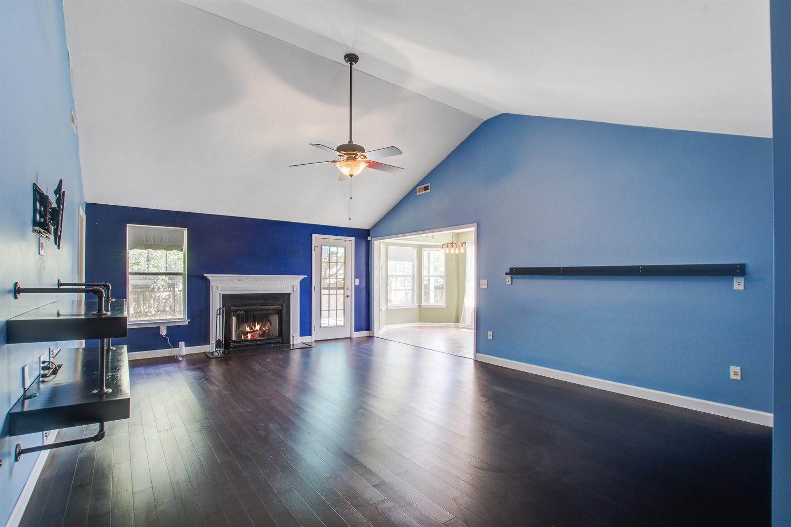 8357 Waltham Road, North Charleston, SC 29406