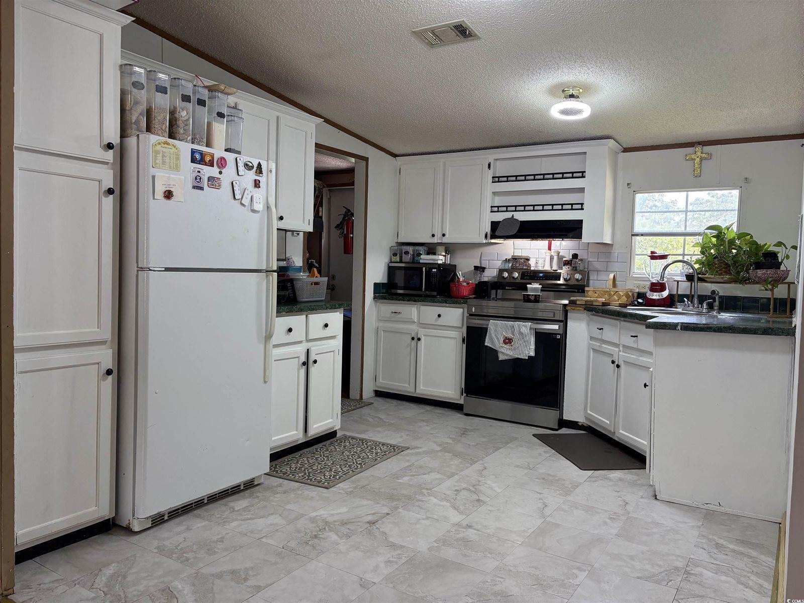 2762 Bonnie Ln., Conway, SC 29528