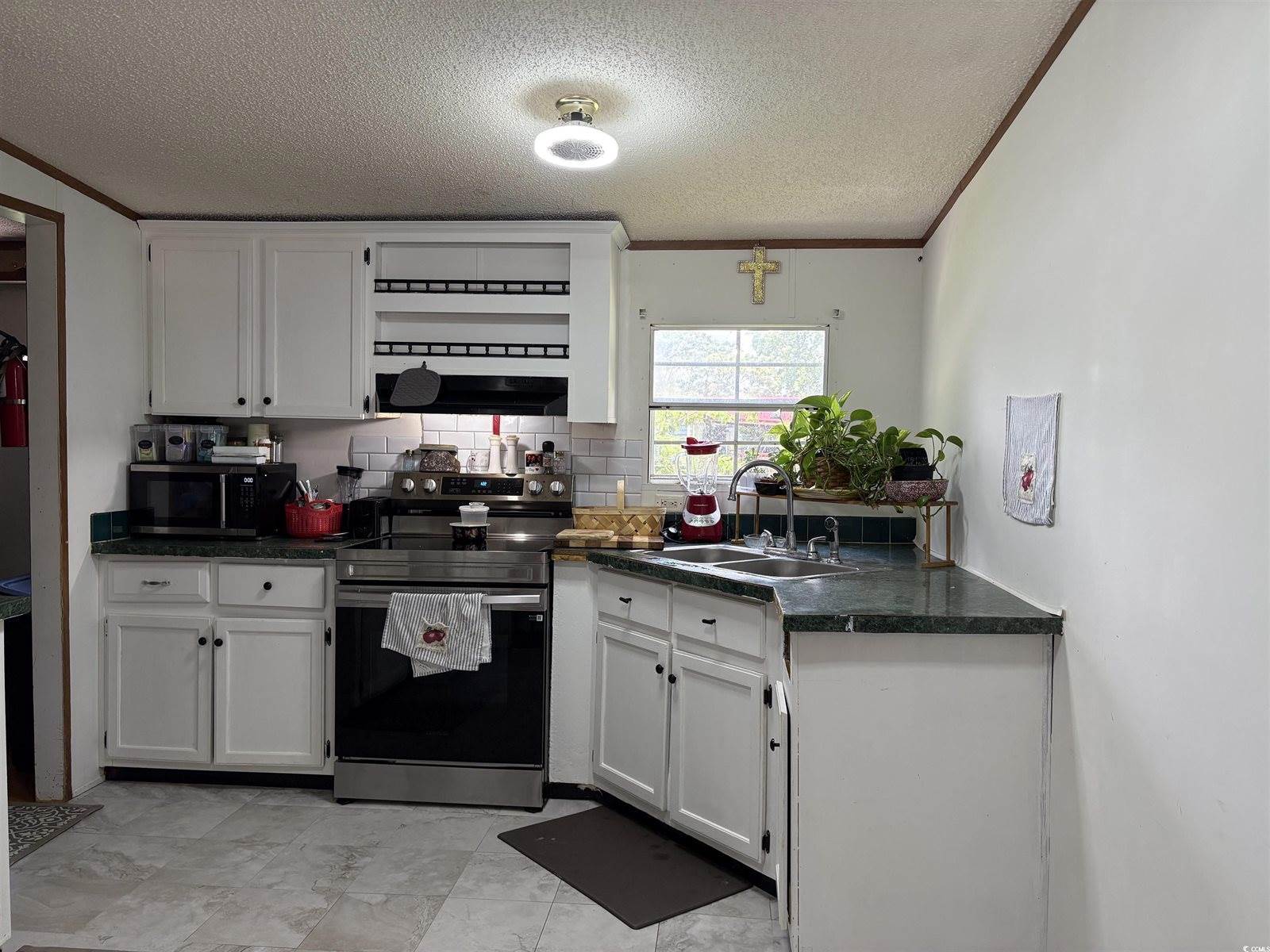 2762 Bonnie Ln., Conway, SC 29528