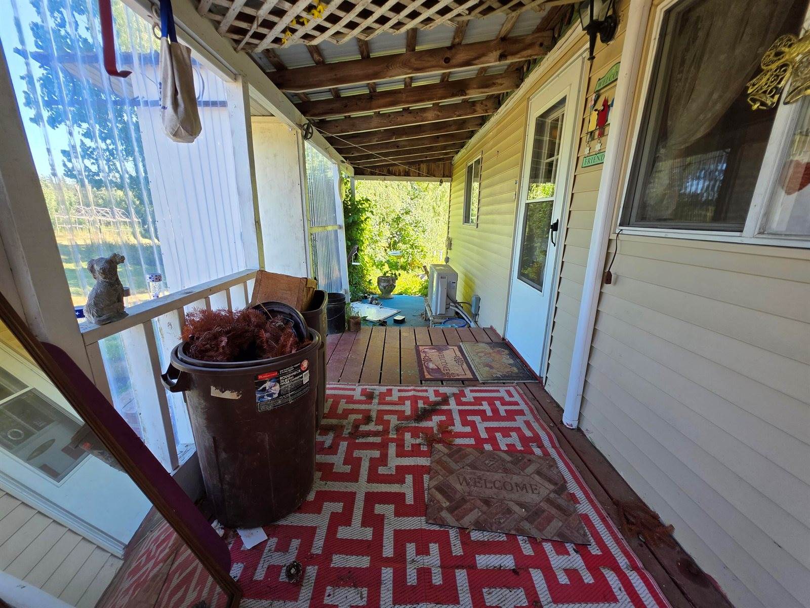 72 West Main Street, Monroe, ME 04951