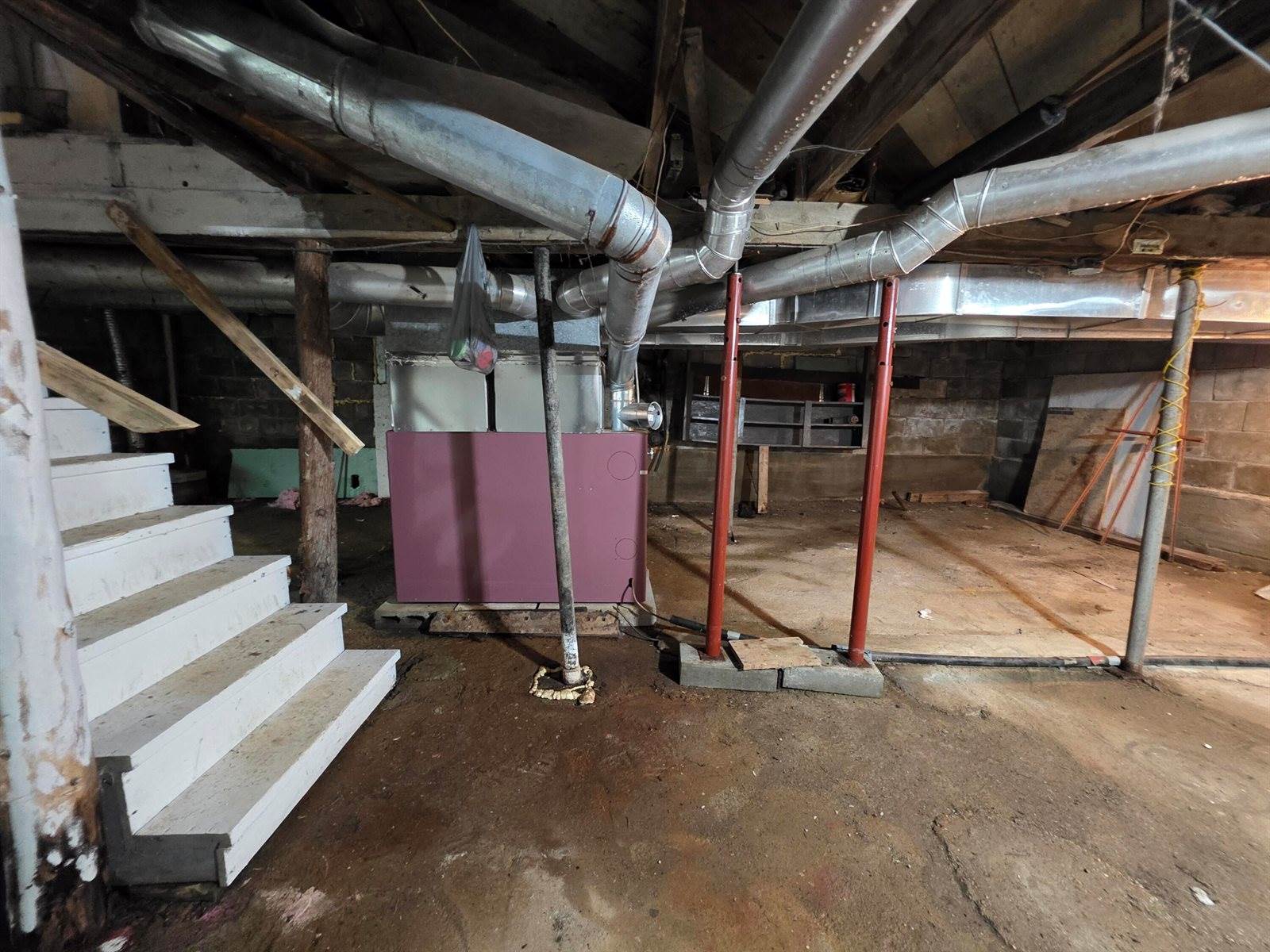 72 West Main Street, Monroe, ME 04951