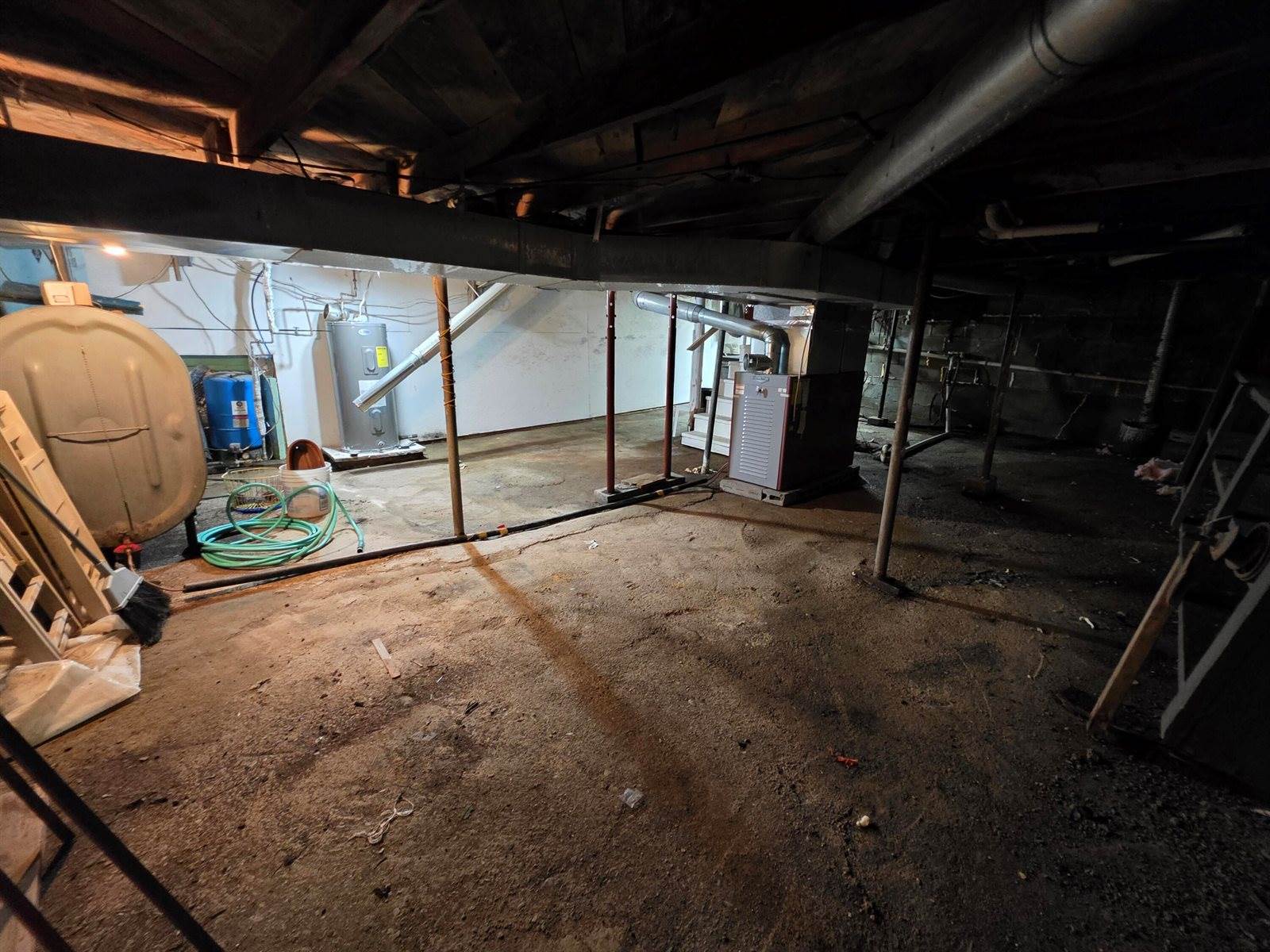 72 West Main Street, Monroe, ME 04951