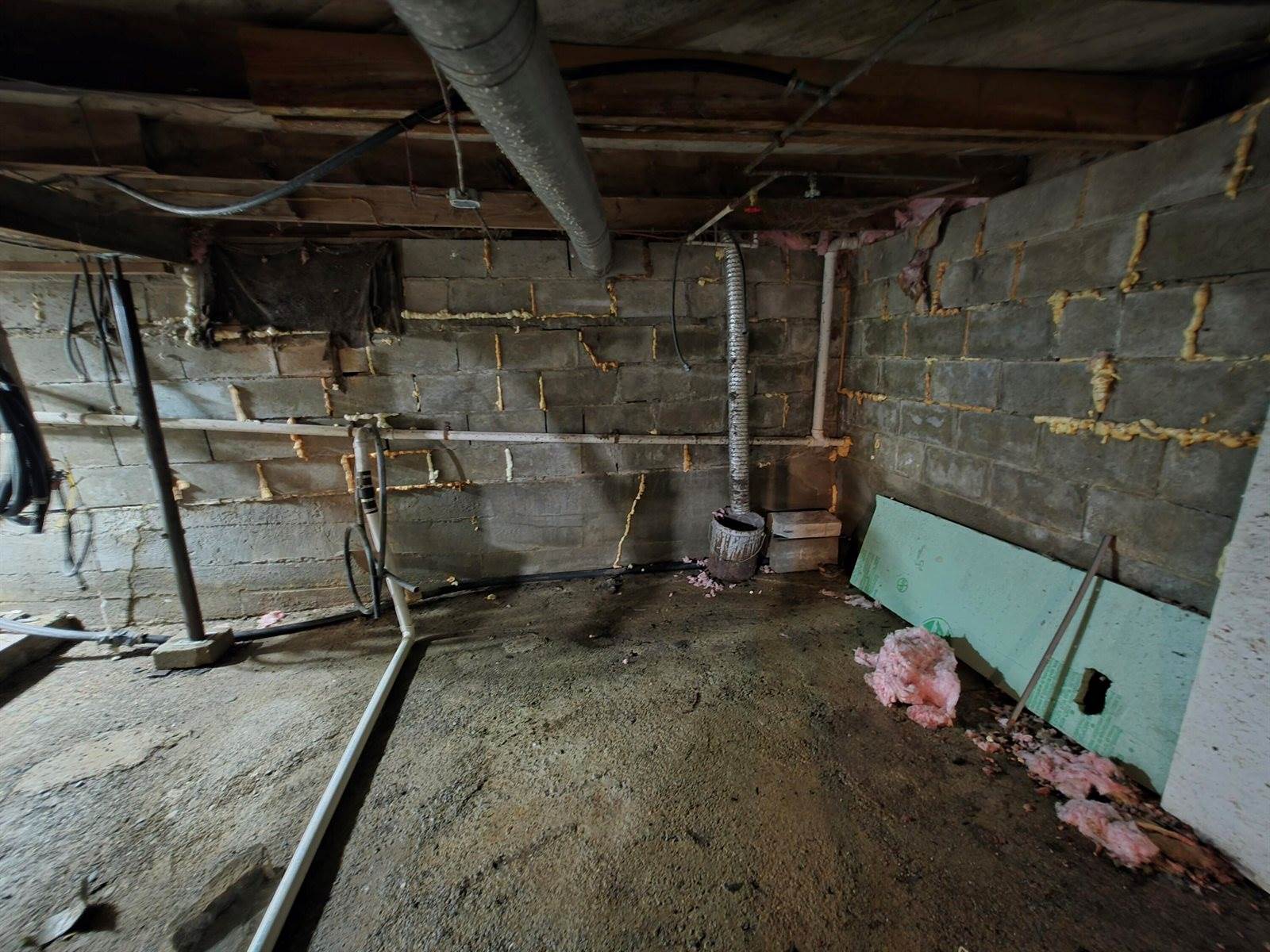 72 West Main Street, Monroe, ME 04951