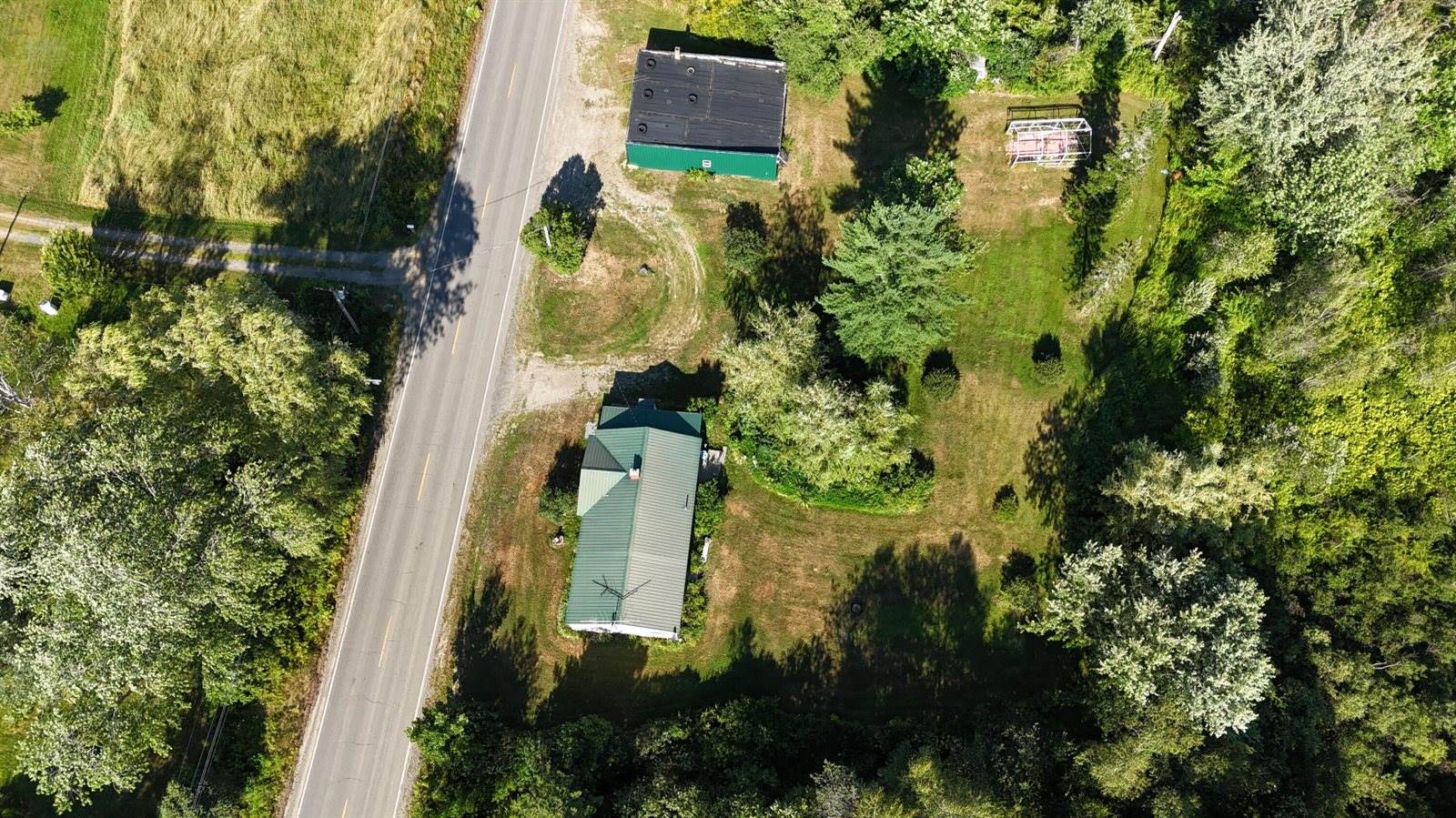 72 West Main Street, Monroe, ME 04951