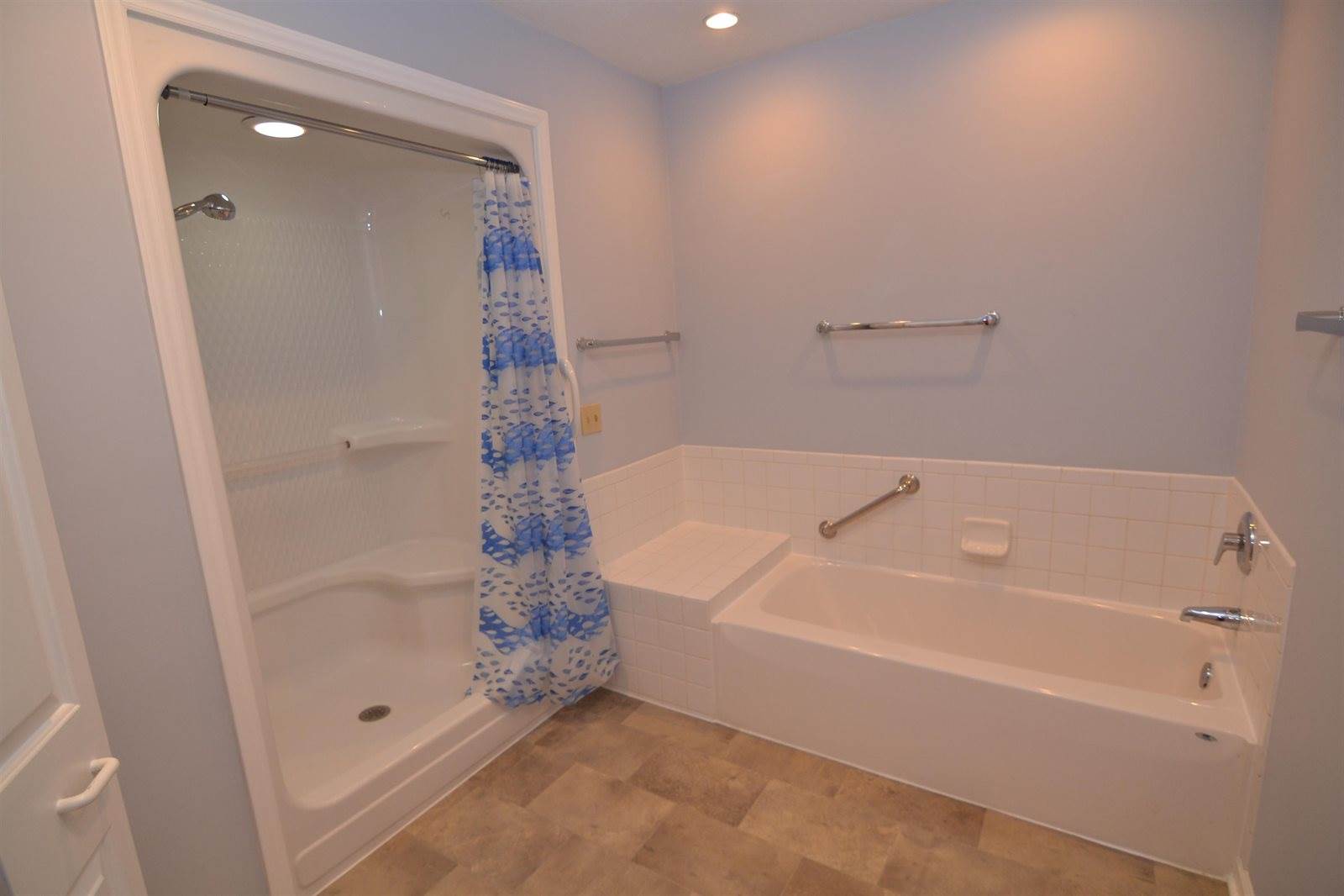 906 VISTA Terrace, Blacksburg, VA 24060