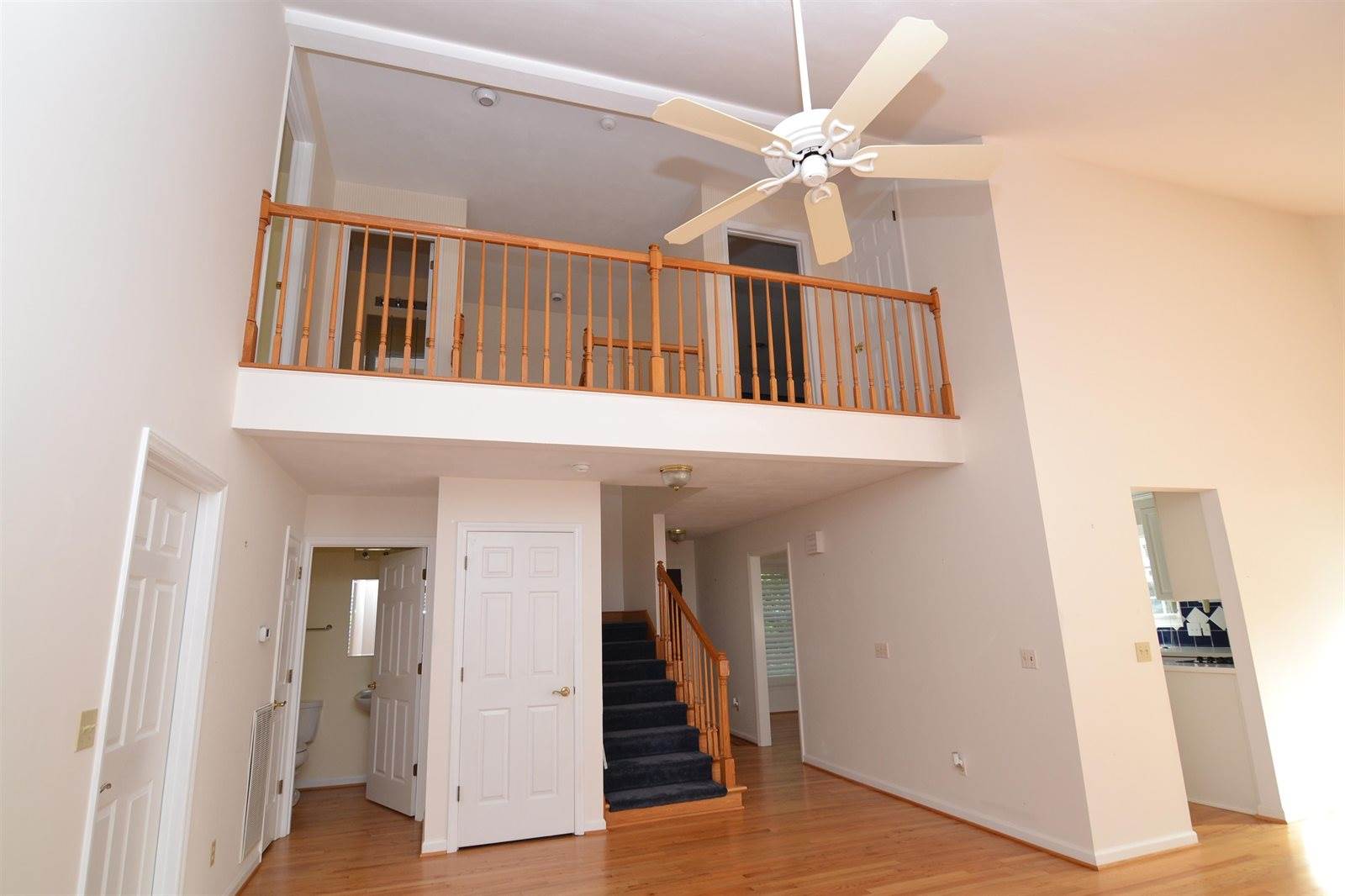 906 VISTA Terrace, Blacksburg, VA 24060