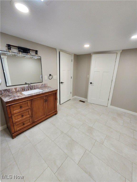 448 North 6th Street, Cambridge, OH 43725