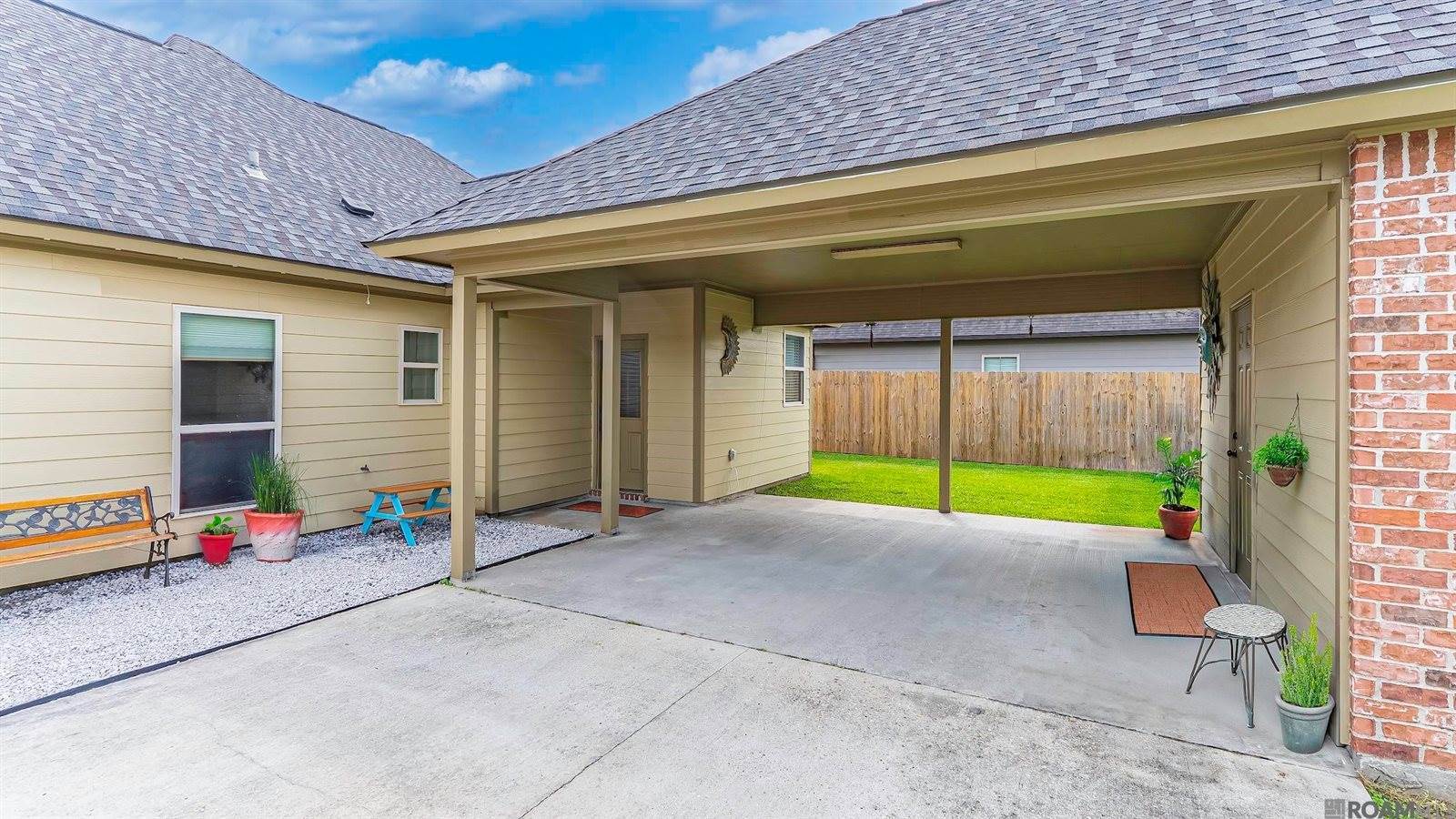 3121 Parish Rd, Thibodaux, LA 70301