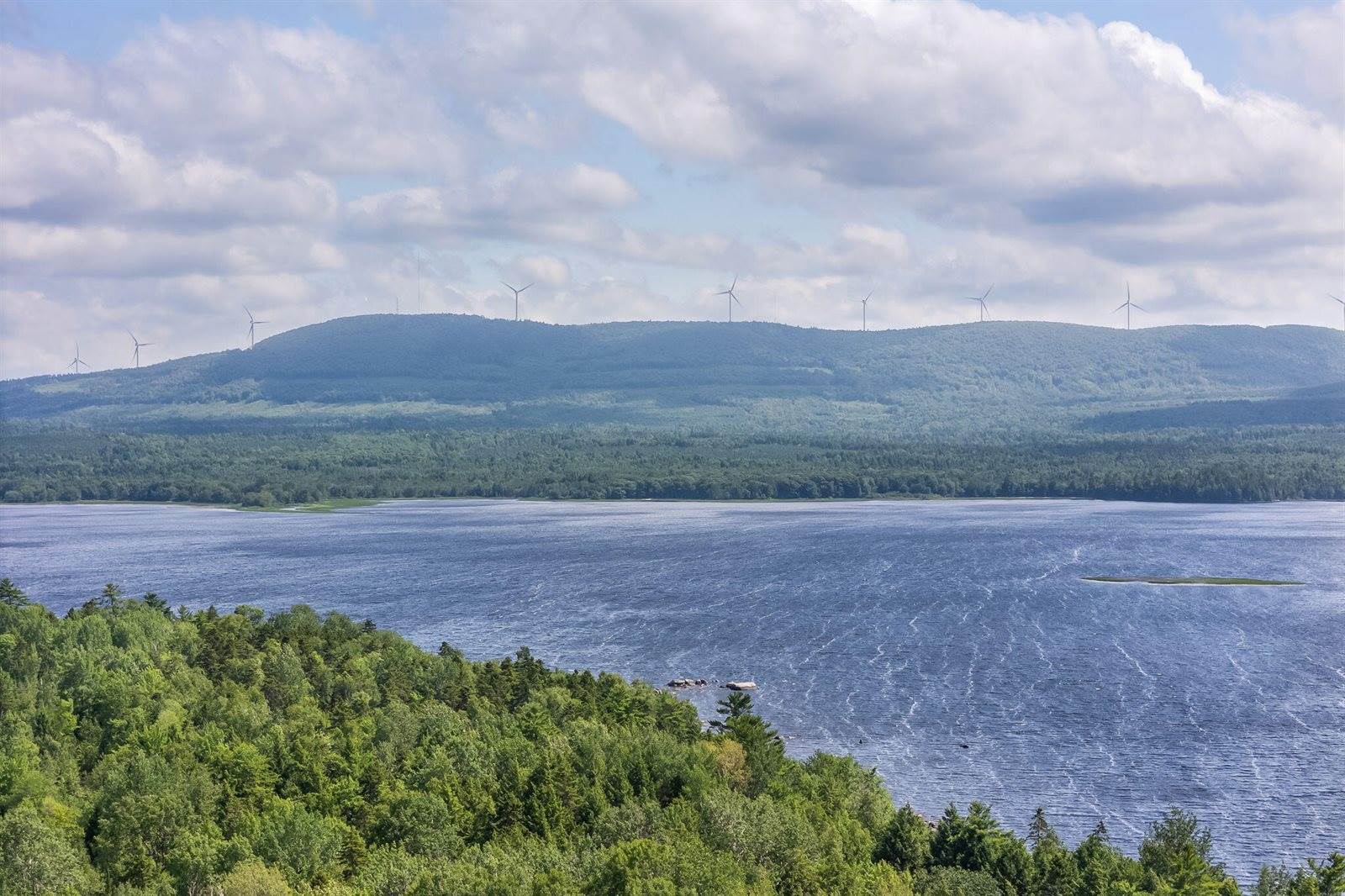 612 Main Road, Burlington, ME 04417