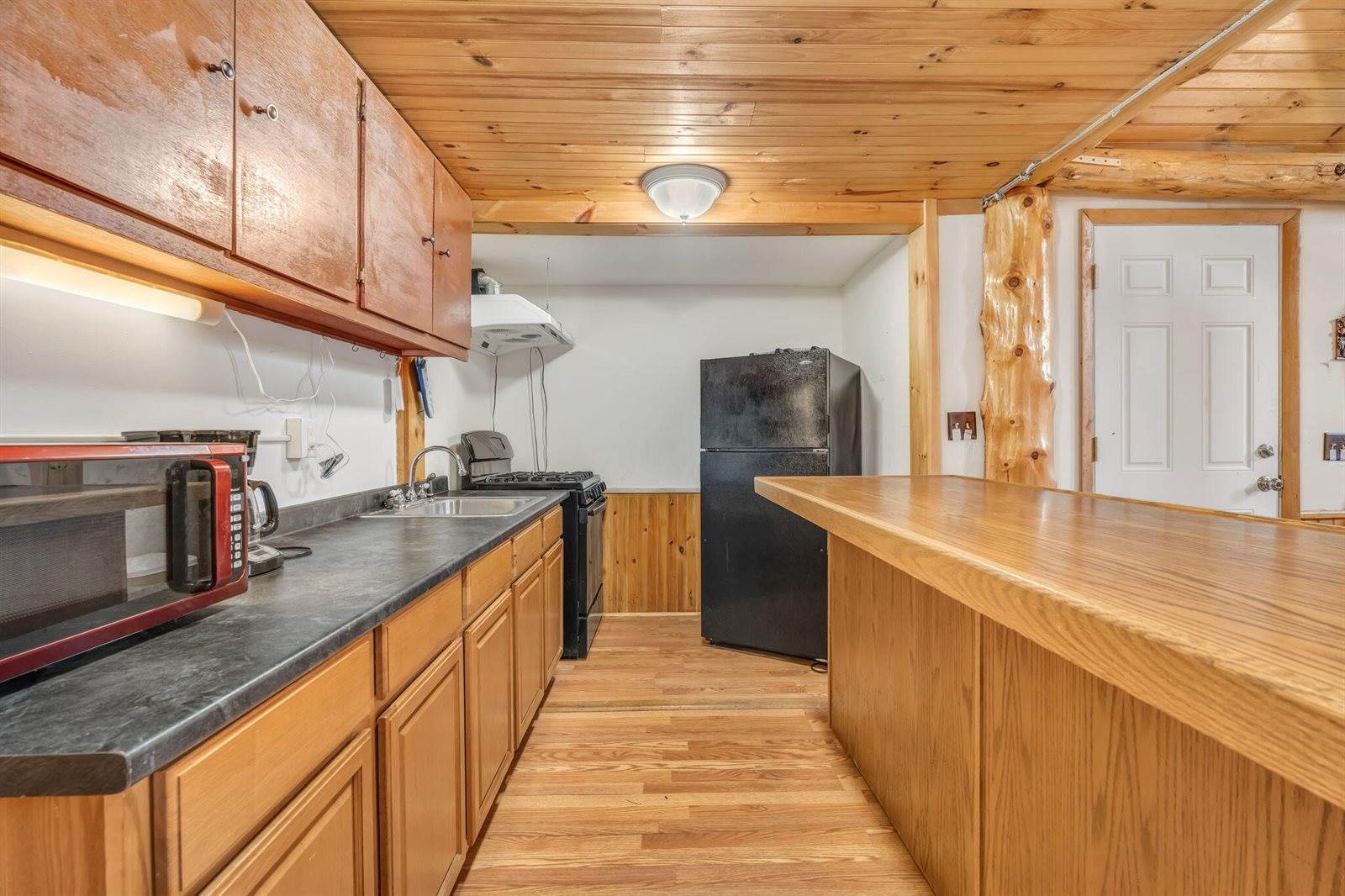 612 Main Road, Burlington, ME 04417