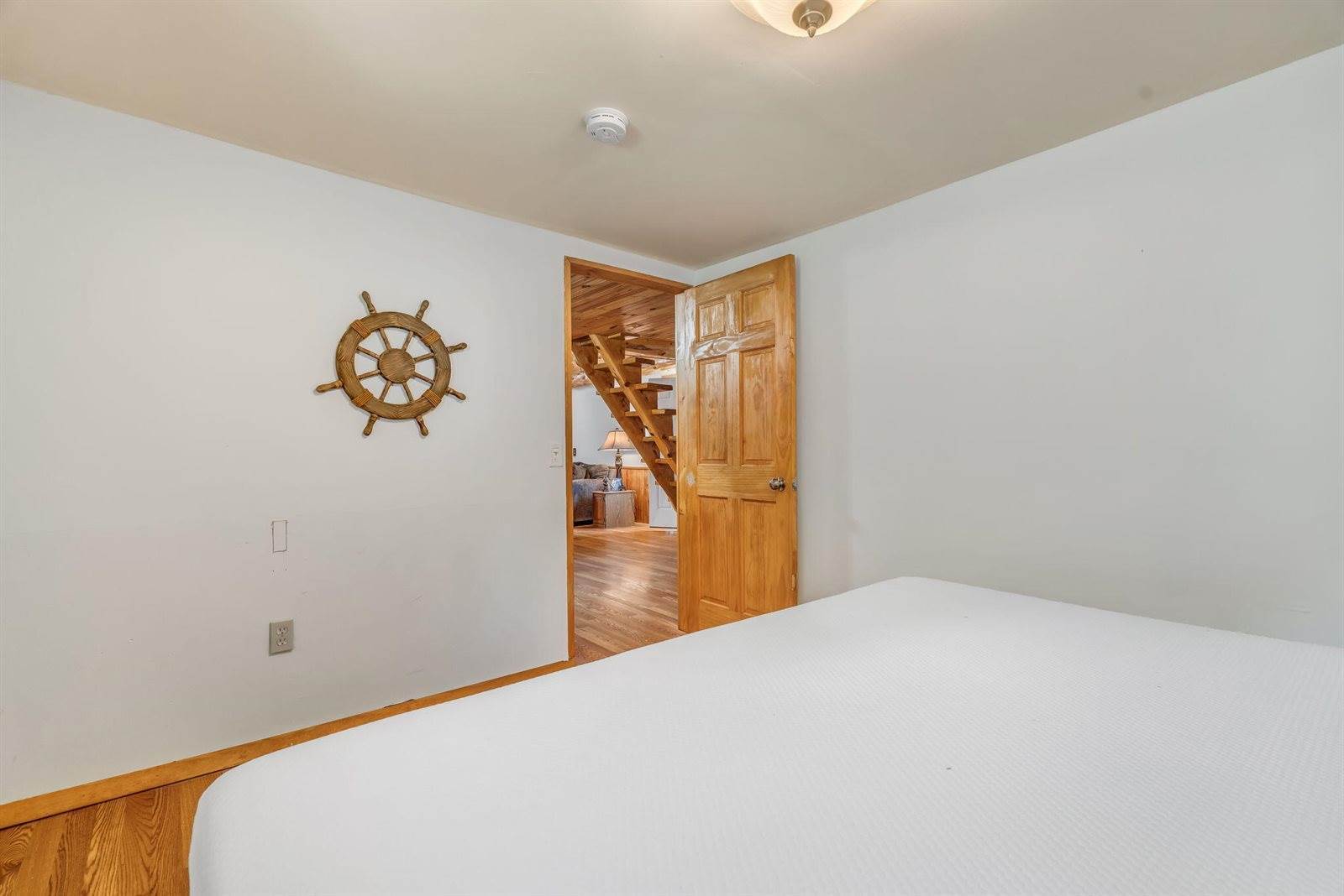 612 Main Road, Burlington, ME 04417