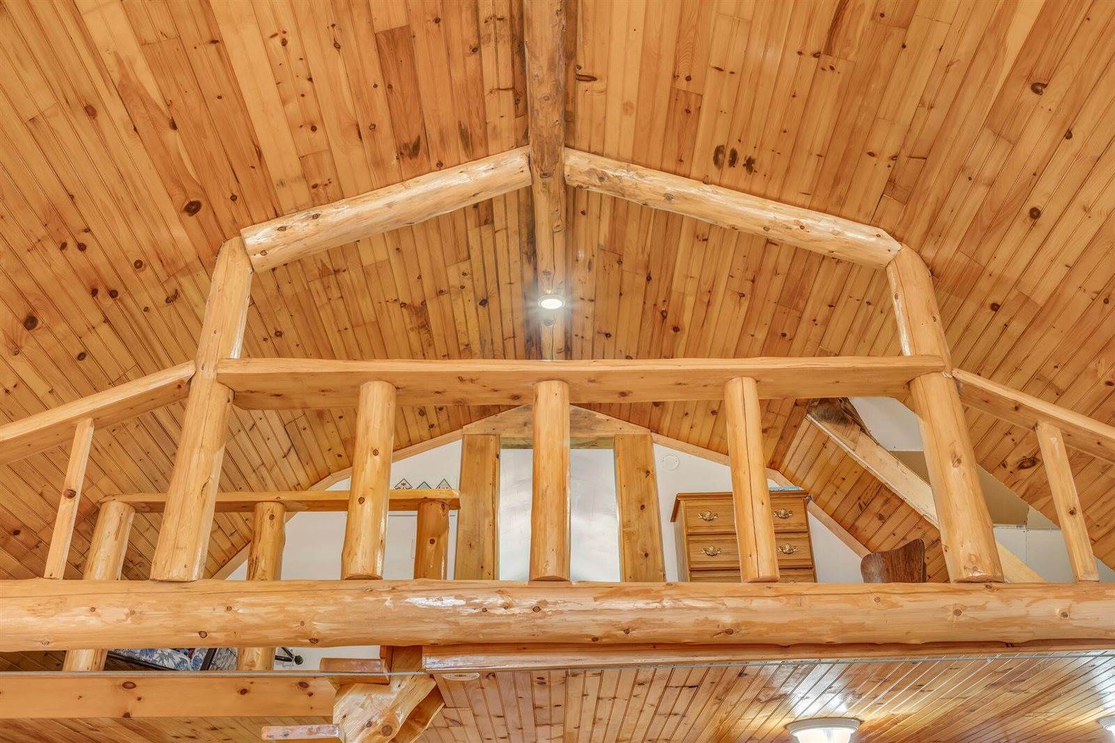 612 Main Road, Burlington, ME 04417