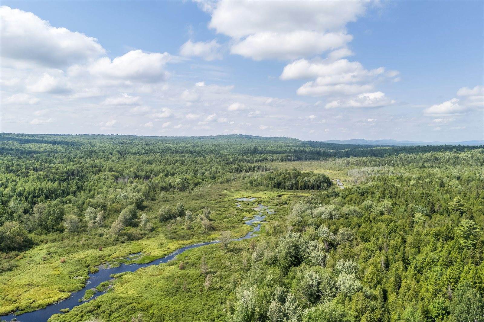 612 Main Road, Burlington, ME 04417