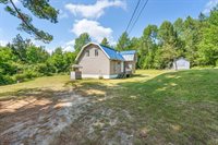 612 Main Road, Burlington, ME 04417