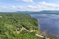 612 Main Road, Burlington, ME 04417