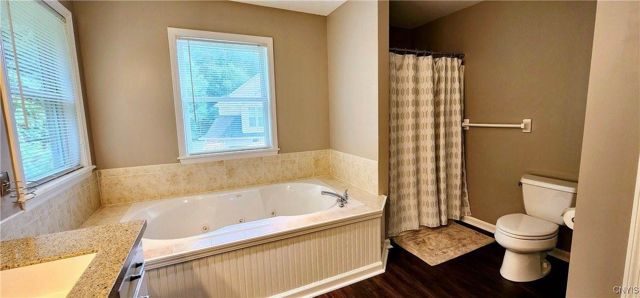 9142 Frenchmans Creek Drive, Lysander, NY 13135